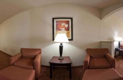 Denison Hotel | Lake Texoma Inn and Suites to match IHG