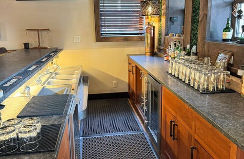 Nekoosa House | Lake Tower Lodge 6 Bed 4Bh Theater Game Bar Resort Amenities <3M to Premier Golf