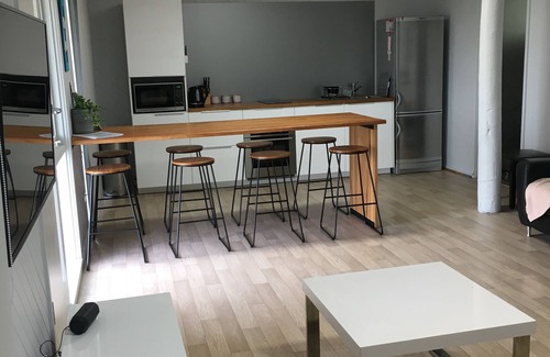 Goughs Bay House | Lake Valley View Apartments; water frontage and newly renovated on flat block