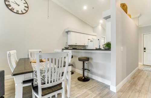 Estero Apartment | Lake View and Screened Balcony Estero Getaway!