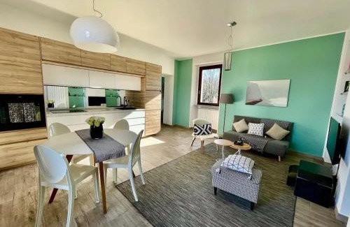 Arona Apartment | Lake View Apartment in Arona