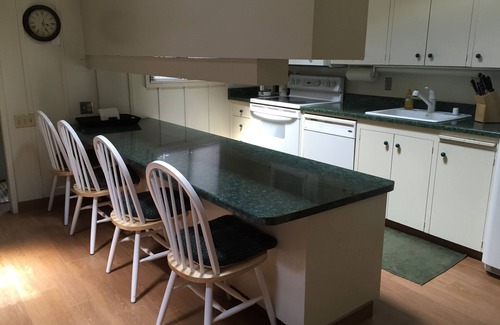 Tahoma Condo | Lake View Cozy Condo