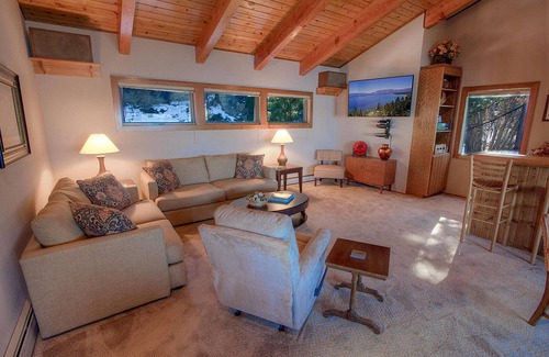 Glenbrook House | Lake View Glen by Lake Tahoe Accommodations
