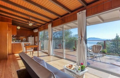 Nice House | Lake View Home in Nice