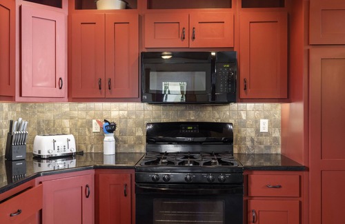 Shell Knob House | Lake view house with expansive views, fireplace, walk in showers, Ember mugs.