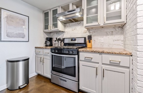 Balcones Woods House | Lake View in North Austin