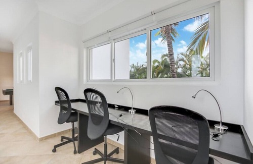 Bavaro Villa | Lake View: Lake/golf view villa with full staff, pool, Jacuzzi & pool table