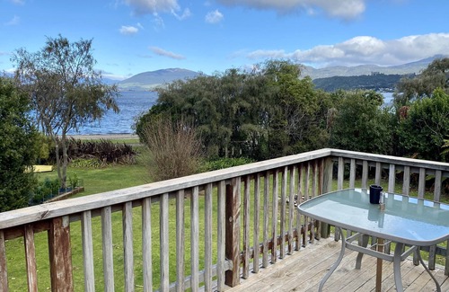 Kuratau House | Lake view, lake level, lake side