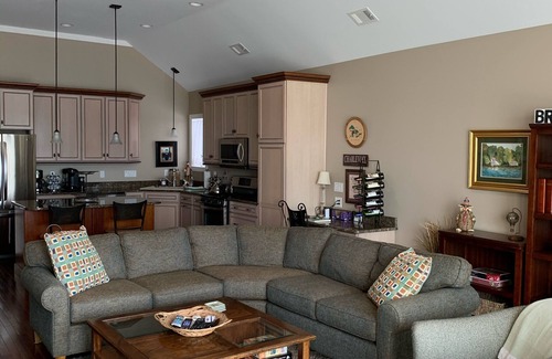 Charlevoix House | Lake View Luxury Suite ~ Downtown Charlevoix Marina District