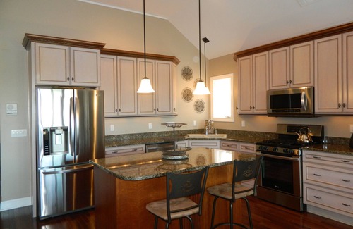 Charlevoix House | Lake View Luxury Suite ~ Downtown Charlevoix Marina District