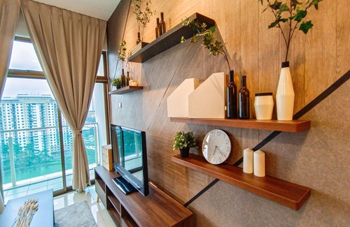 Taman Mount Austin Apartment | 【Lake View】Mount Austin IKEA Toppen 5 mins - C113A