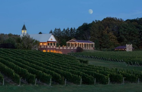 Ashtabula House | Lake View /Near Wineries/Large Group Home