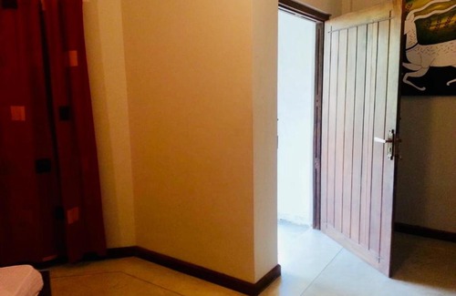 Anuradhapura House | Lake View Pilgrims Rest - Anuradhapura