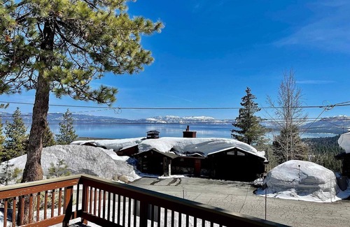 Talmont Cabin | Lake View · Private Lake Access · A/C · EV · Pets