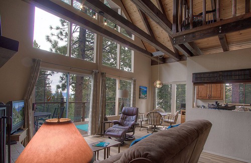 Meeks Bay House | Lake View w/BBQ, Deck, Fireplace. Pets OK! Near Bike/Hike/Beach (WSH1027)