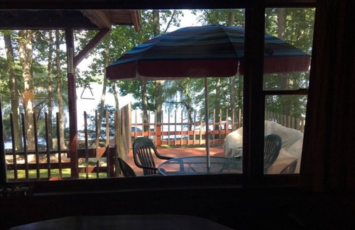 Lakeville House | Lake Wallenpaupack Boulder Point Lakefront Cabin with Private Boat Dock