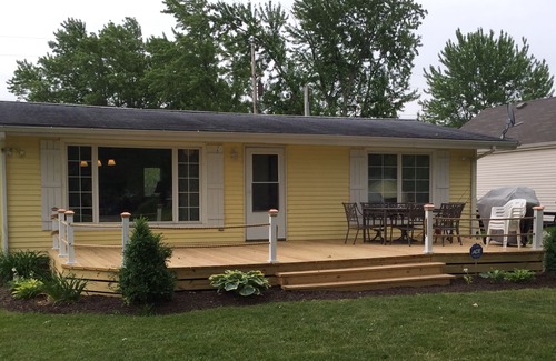 Syracuse Cottage | Lake Wawasee channel front cottage, limited in season avail NOW family friendly
