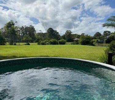 Peregian Beach Bed & Breakfast | Lake Weyba Cottages Noosa