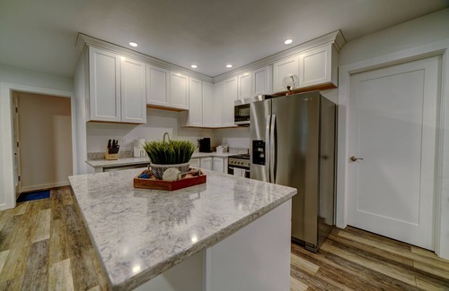 Silver Beach House | Lake Whatcom Getaway+Private Dock+Lake Access!