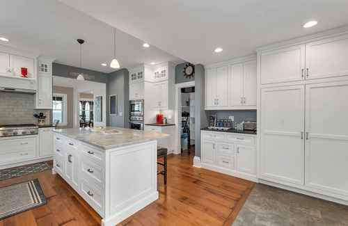 West Alton House | Lake Winnipesauke sleeps 9 with stunning sunset views