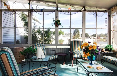 Lakeland House | Lakefront 3 Bedroom Pet family with fishing dock