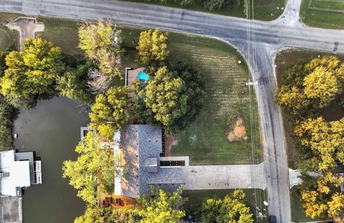 Granbury House | Lakefront 5BR w/Pool & Dock