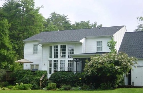Bumpass House | Lakefront 5BR with 300ft private beach, sunsets, firepit, kayak, paddle board