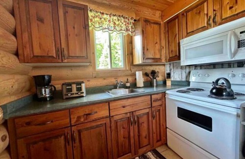 Unorganized Centre Parry Sound Cabin | Lakefront Cabin #4 - 4 Season - Sleeps 7