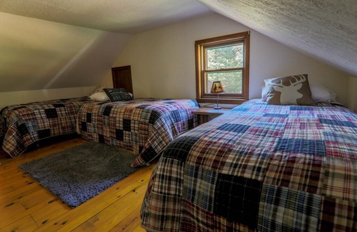 Presque Isle House | Lakefront Cabin #8 The Musky H in Presque Isle