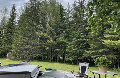 Stratton Cabin | Lakefront Cabin/Hot Tub/Dock Lake Access/Ski Sugarloaf Mountain12mi/Trail Access
