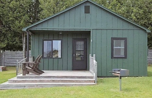 Hessel Cabin | Lakefront Cabin in Hessel (Cabin #1)