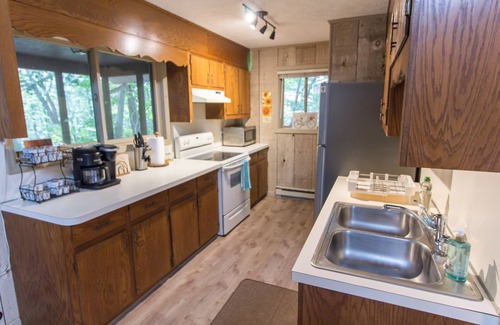 Gouldsboro Cabin | Lakefront Cabin in Poconos Mountain Resort