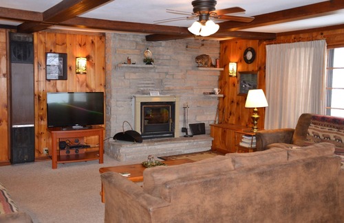 Watersmeet Cabin | Lakefront Cabin on Cisco Chain of Lakes