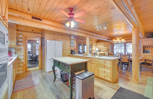 Webster Cabin | Lakefront Cabin w/Sauna & Dock in Webster!