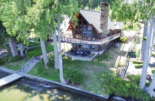 Grapeview House | Lakefront Cabin with Dock and Sauna