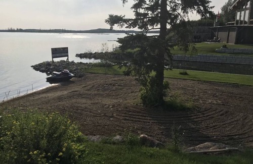 Loon Lake House | Lakefront Cabins for Rent, with private marina - Cabin 3