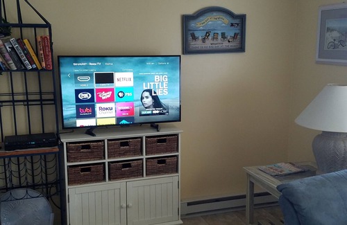 Port Clinton Condo | Lakefront Condo - Pool open after Labor Day, Private Beach, Walk to Jet Express!