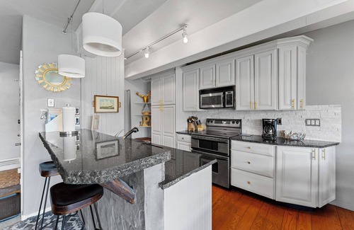 Dillon Condo | Lakefront Condo with Marina Access & Stunning Mountain Views!