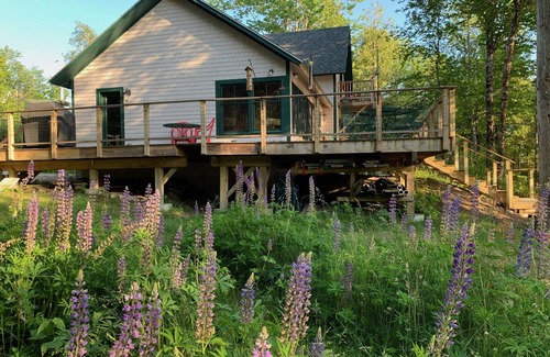 Sullivan Cottage | Lakefront cottage near Acadia and Bar Harbor