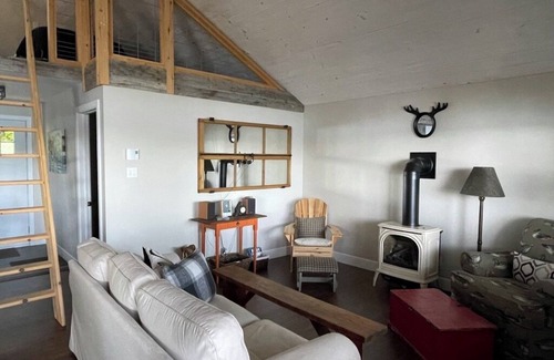 Potton House | Lakefront Cottage on with private beach. Lake Memphremagog