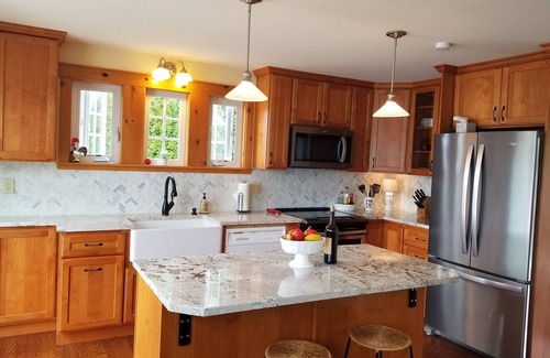 Chelan Cottage | Lakefront Cottage on South Shore with private dock + boat lift + buoy.