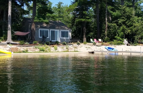 Franklin House | Lakefront Cottage - on the Beach -32 miles from Bar Harbor & Acadia Nationa Park