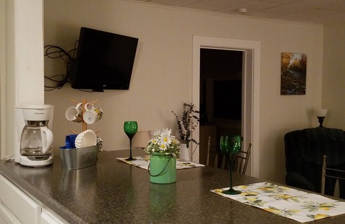 Alton Bay Cottage | LAKEFRONT COTTAGE ON LAKE WINNIPESAUKEE, ALTON BAY, NH
