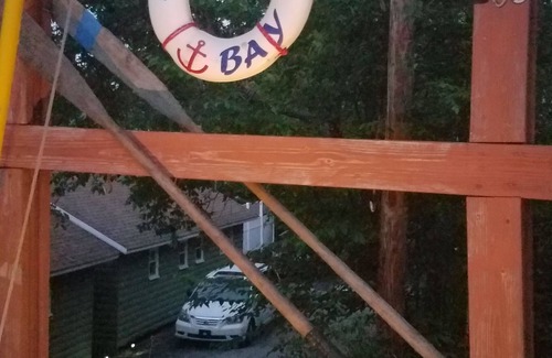 Alton Bay Cottage | LAKEFRONT COTTAGE ON LAKE WINNIPESAUKEE, ALTON BAY, NH