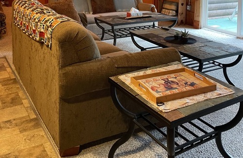 Applegate Cabin | Lakefront cottage with 100ft private sandy beach.