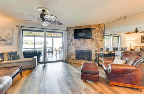 Dadeville Villa | Lakefront Dadeville Villa with Deck and Private Dock!