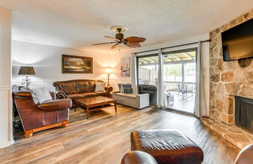 Dadeville Villa | Lakefront Dadeville Villa with Deck and Private Dock!