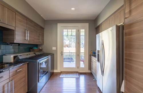 Littleton House | Lakefront Escape w/Boathouse & Helipad – Your Ultimate Lake Gaston Getaway