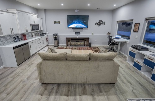 Meadow Lakes Apartment | LAKEFRONT EXECUTIVE SUITE - Just Minutes from Downtown Wasilla and Palmer