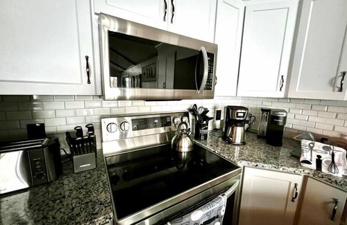 Gouldsboro House | *Lakefront Family Oasis* Kayaks* Hot Tub* Fire Pit*